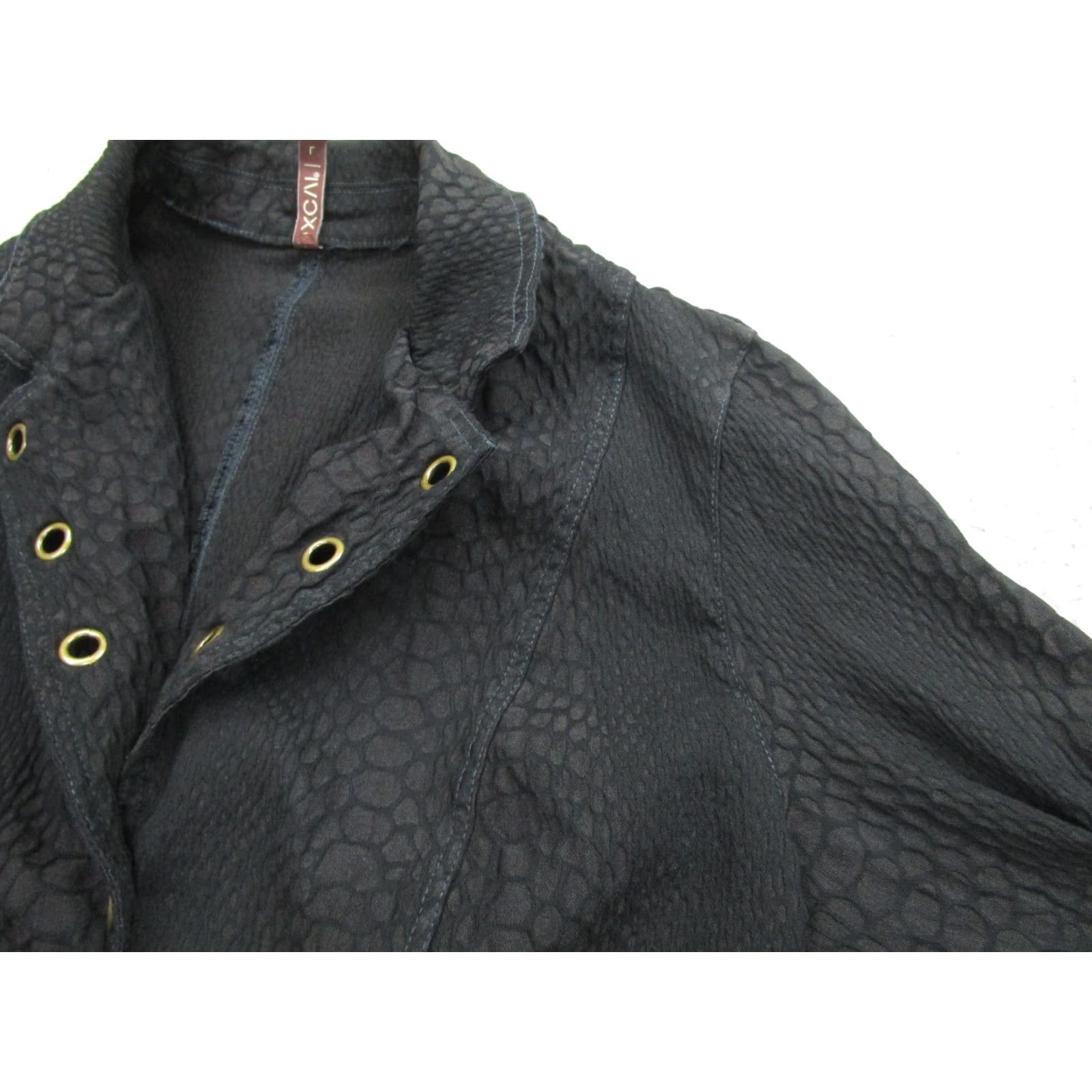 Vintage XCVI Blazer Womens Large Black Textured Grommet Lapel Jacket Notch 4-Button Stretch 72% Rayon 25% Nylon 3% Spandex Modern Size L / US 10 / IT 46 - 3 Thumbnail