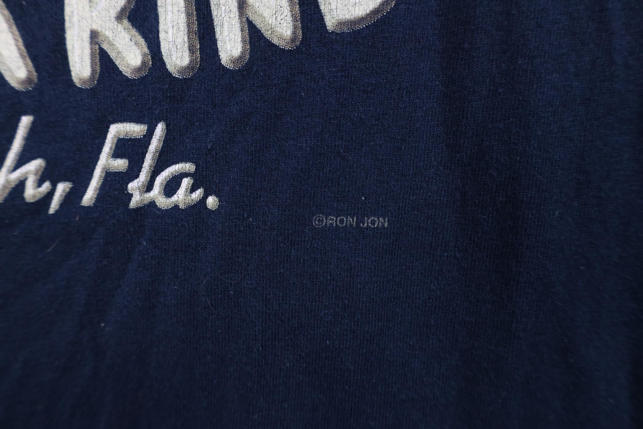 Vintage Vintage Ron Jon Surf Shop Long Sleeve T-Shirt Navy Blue Size US S / EU 44-46 / 1 - 14 Thumbnail