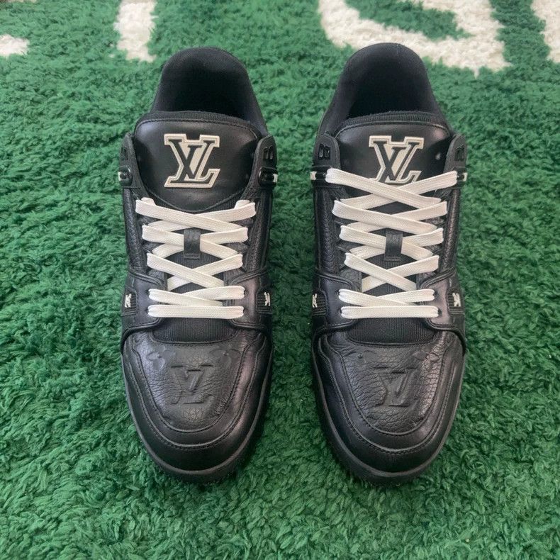 Louis Vuitton Louis Vuitton Trainer Lace Up Flat Low Top Shoes Size US 9 / EU 42 - 2 Thumbnail