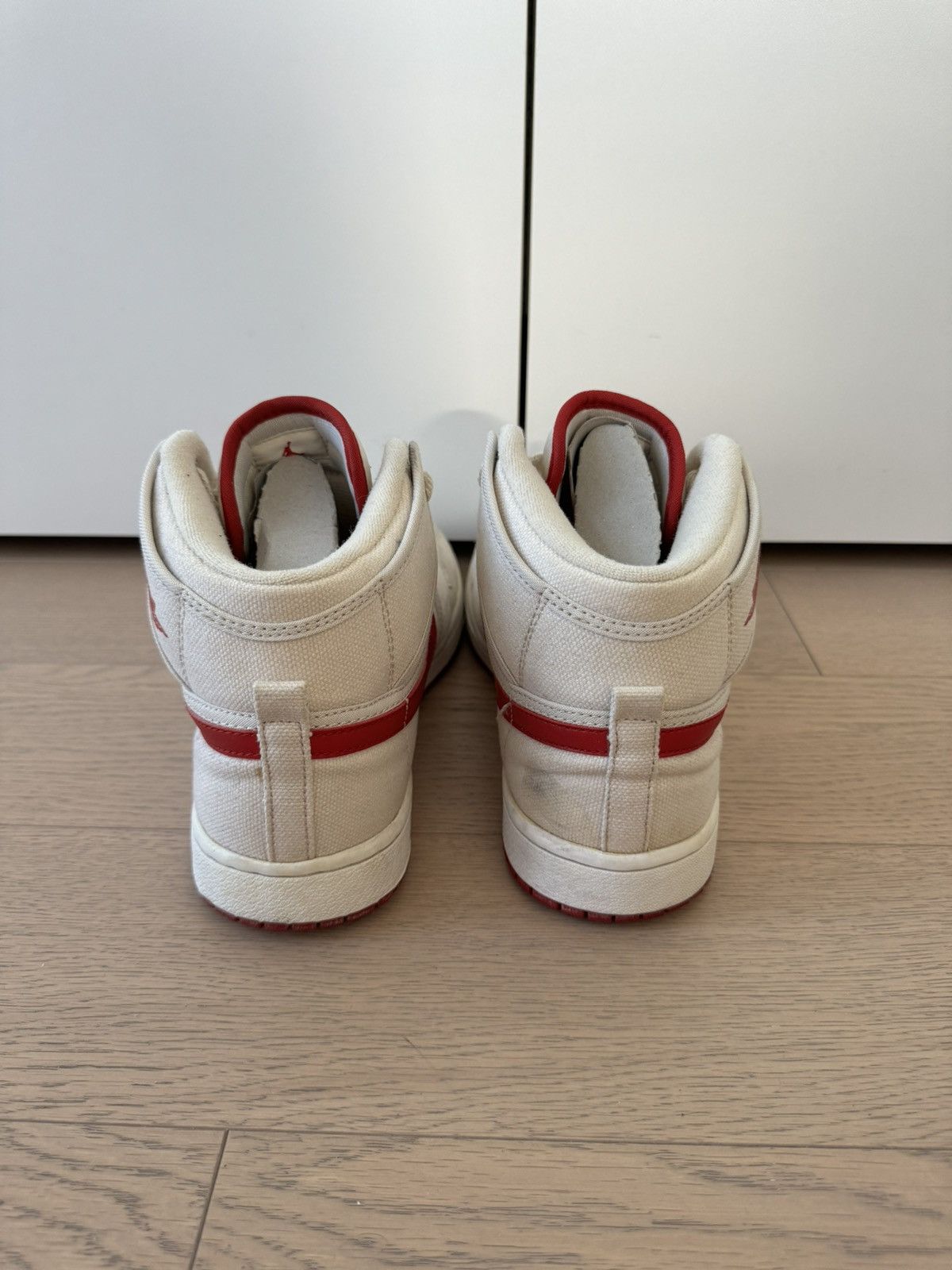 Jordan Brand 2010 Jordan 1 AJKO Vintage White Red 10 Size US 10 / EU 43 - 5 Thumbnail