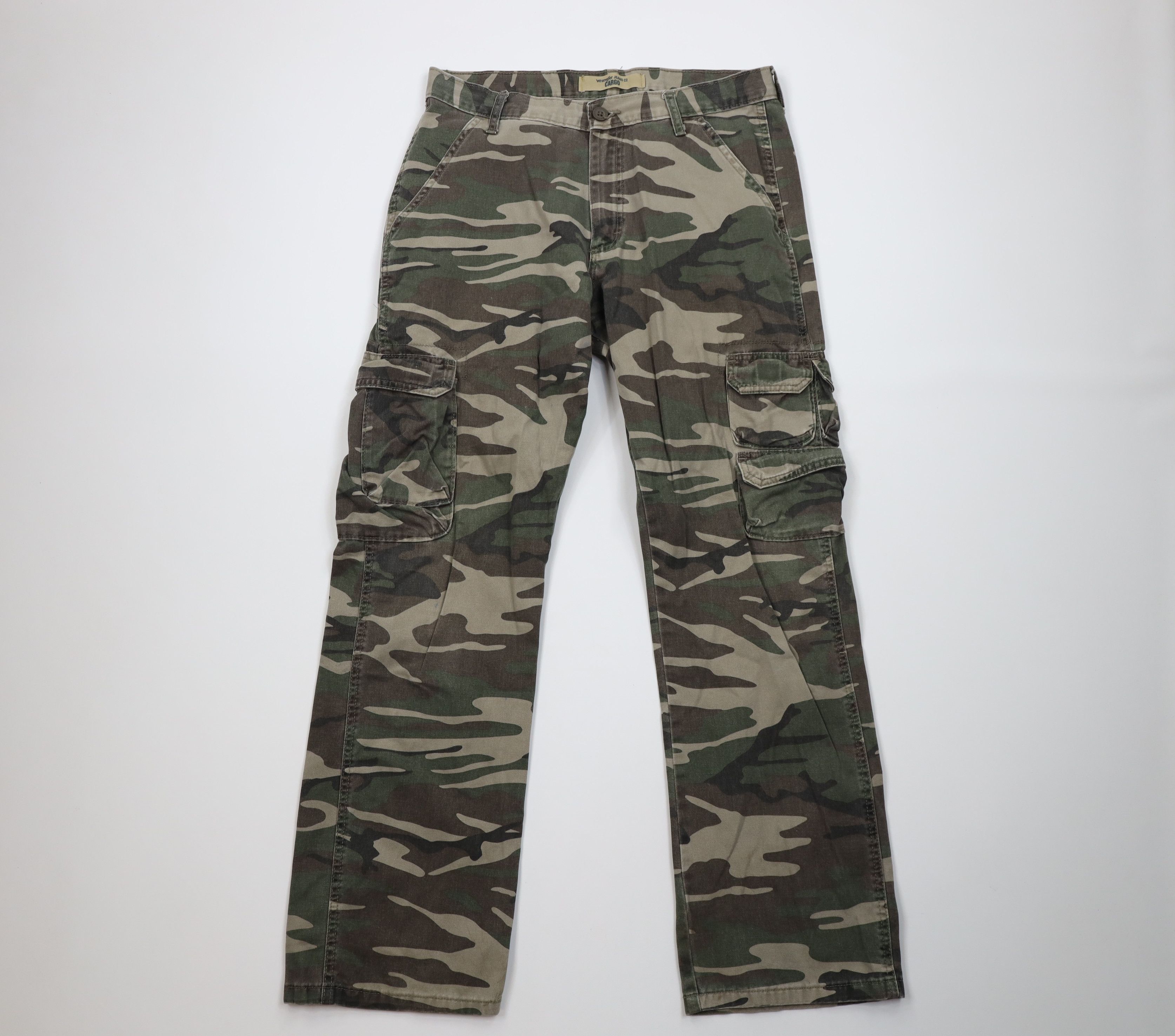 Wrangler Vintage Y2K Wrangler Wide Leg Camouflage Cargo Pants Cotton Size US 32 / EU 48 - 1 Thumbnail