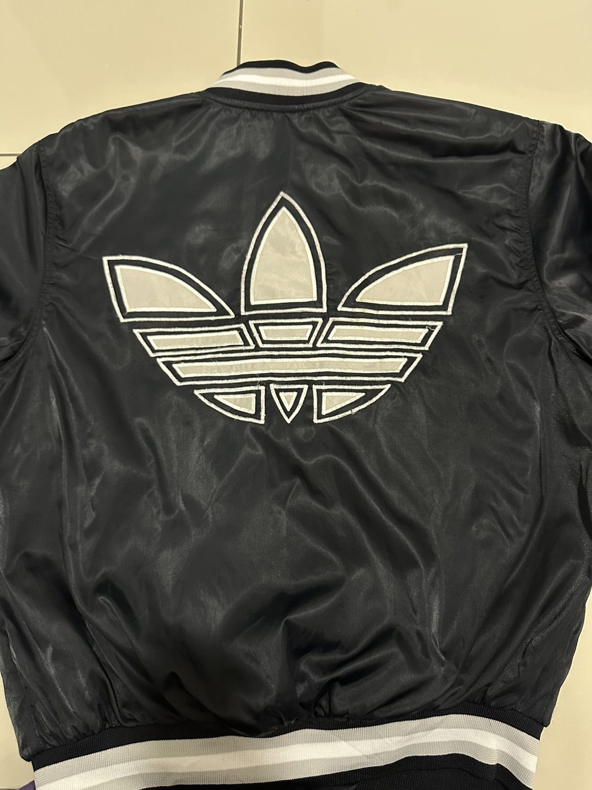 Adidas Vintage 90’s Adidas Bomber Jacket Design Big Logo Design Size US L / EU 52-54 / 3 - 10 Thumbnail