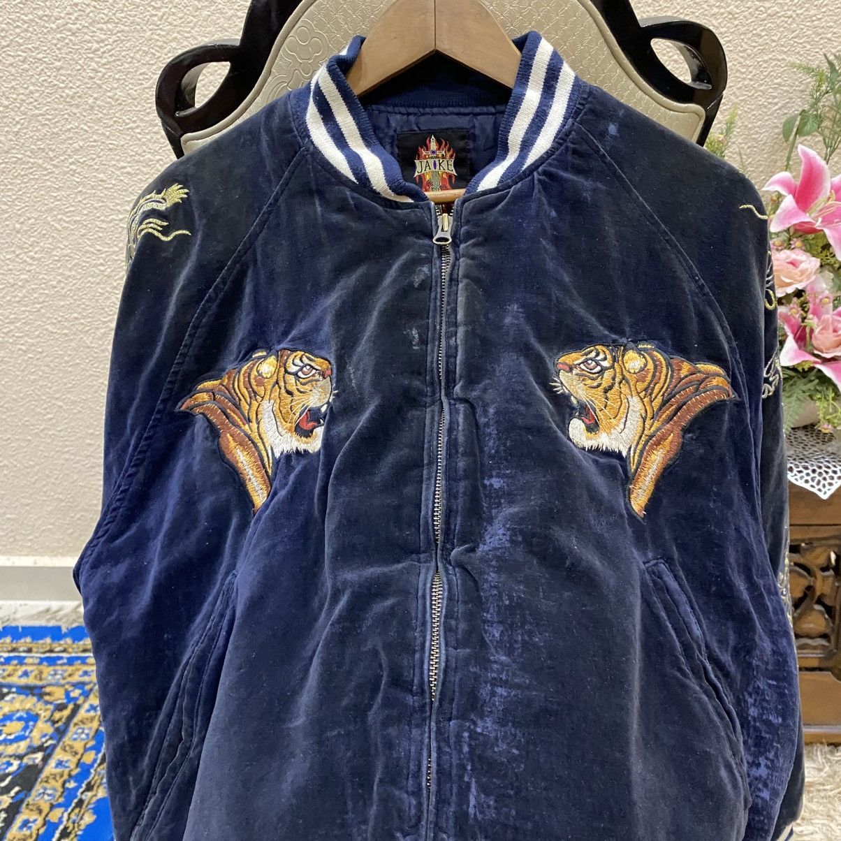 Japanese Brand ☀️Vintage Sukajan embroidered logo velvet japan jaket Size US M / EU 48-50 / 2 - 7 Thumbnail