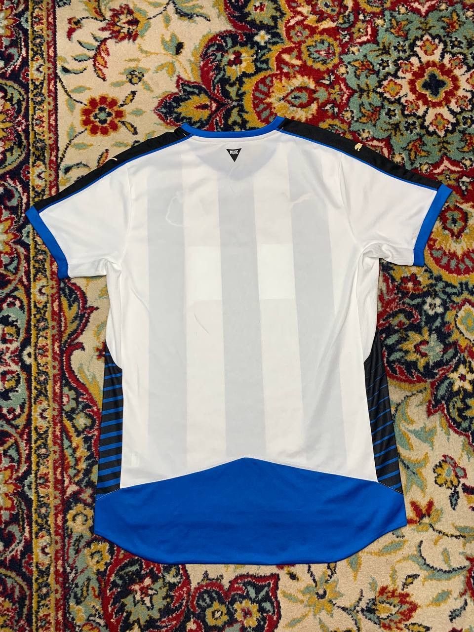 Puma Newcastle United FC 2015 Home Football Shirt Soccer Jersey Size US M / EU 48-50 / 2 - 2 Thumbnail