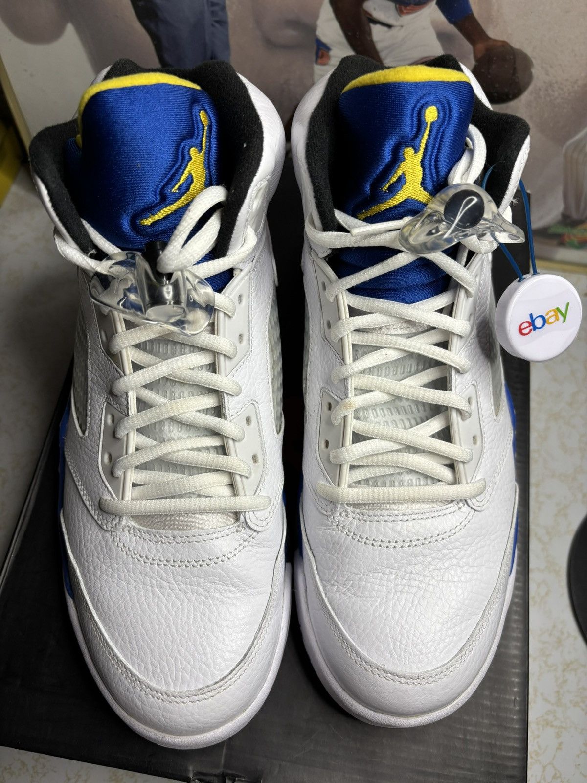 Jordan Brand Air Jordan 5 Retro laney Size US 9.5 / EU 42-43 - 2 Thumbnail