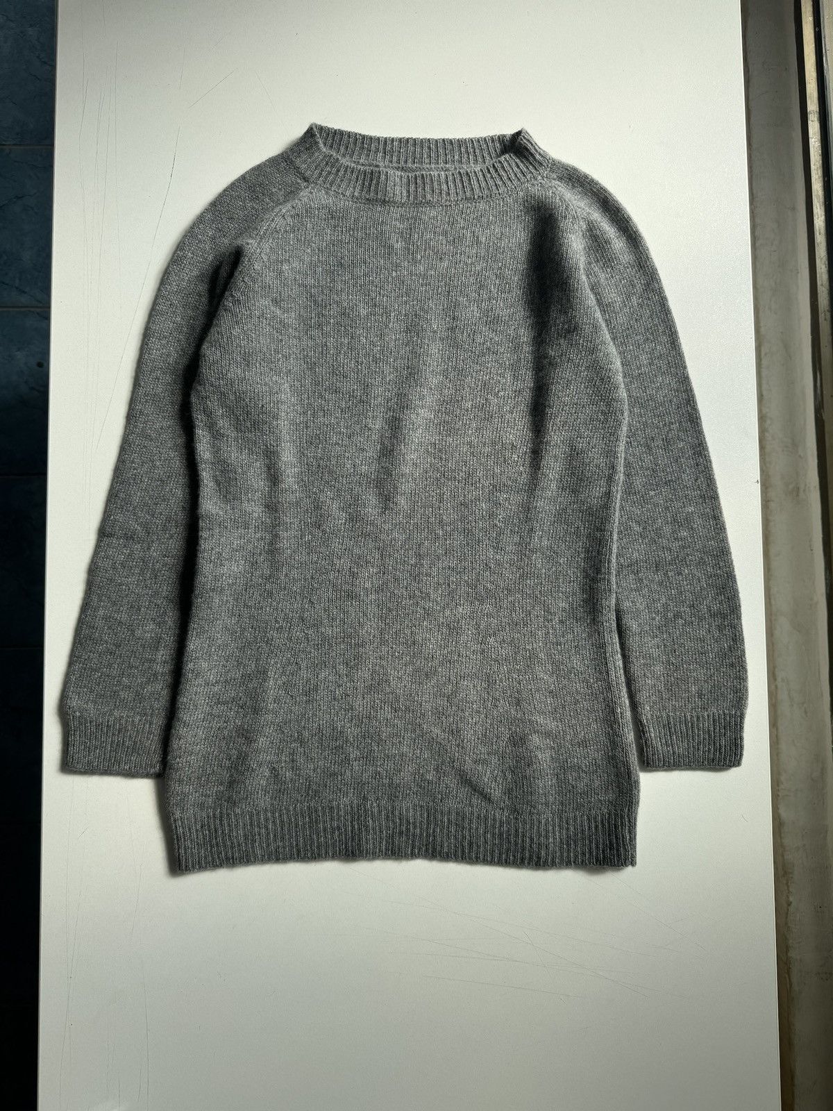 Prada Prada 100% cashmere minimalist sweater Size S / US 4 / IT 40 - 7 Thumbnail