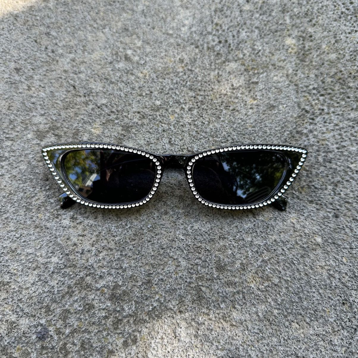 Other Y2K Unisex Sunglasses Retro Fashion Shades KD5100-01 Size ONE SIZE - 1 Thumbnail