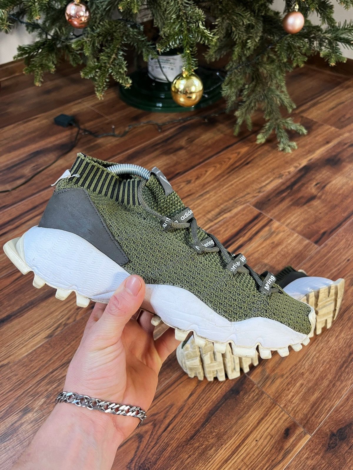 Adidas adidas X White Mountaineering SEEULATER WM Pantone Olive