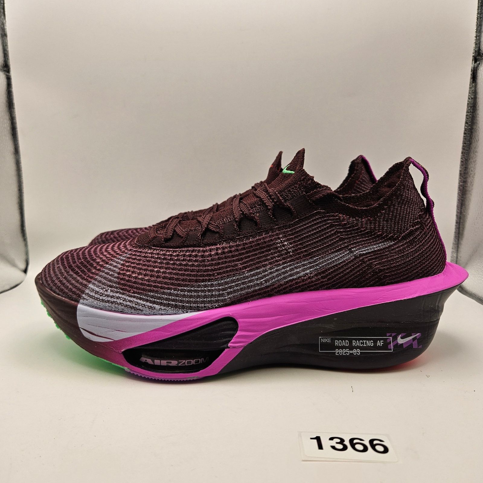 Nike NIKE WOMEN'S 12 AIR ZOOM ALPHAFLY NEXT% 3 FAITH KIPYEGON Size US 12 / IT 42 - 2 Thumbnail
