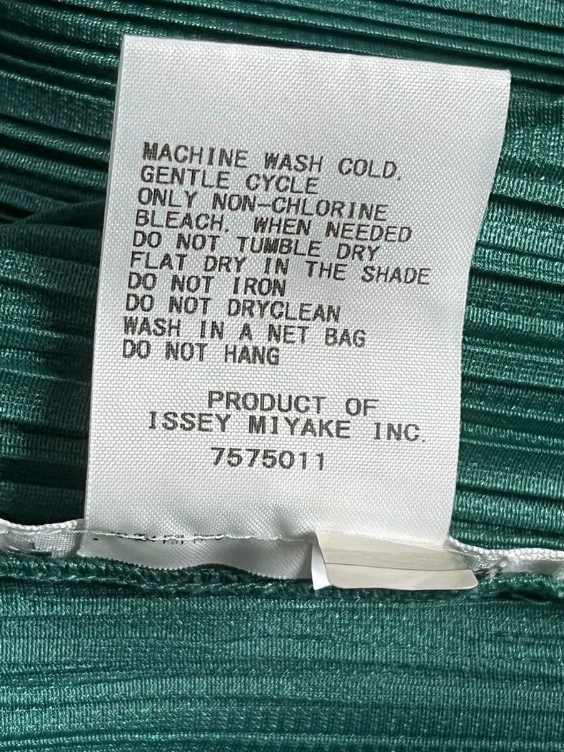 Issey Miyake Issey Miyake size:3 Dark green pleated vest Size S / US 4 / IT 40 - 4 Thumbnail