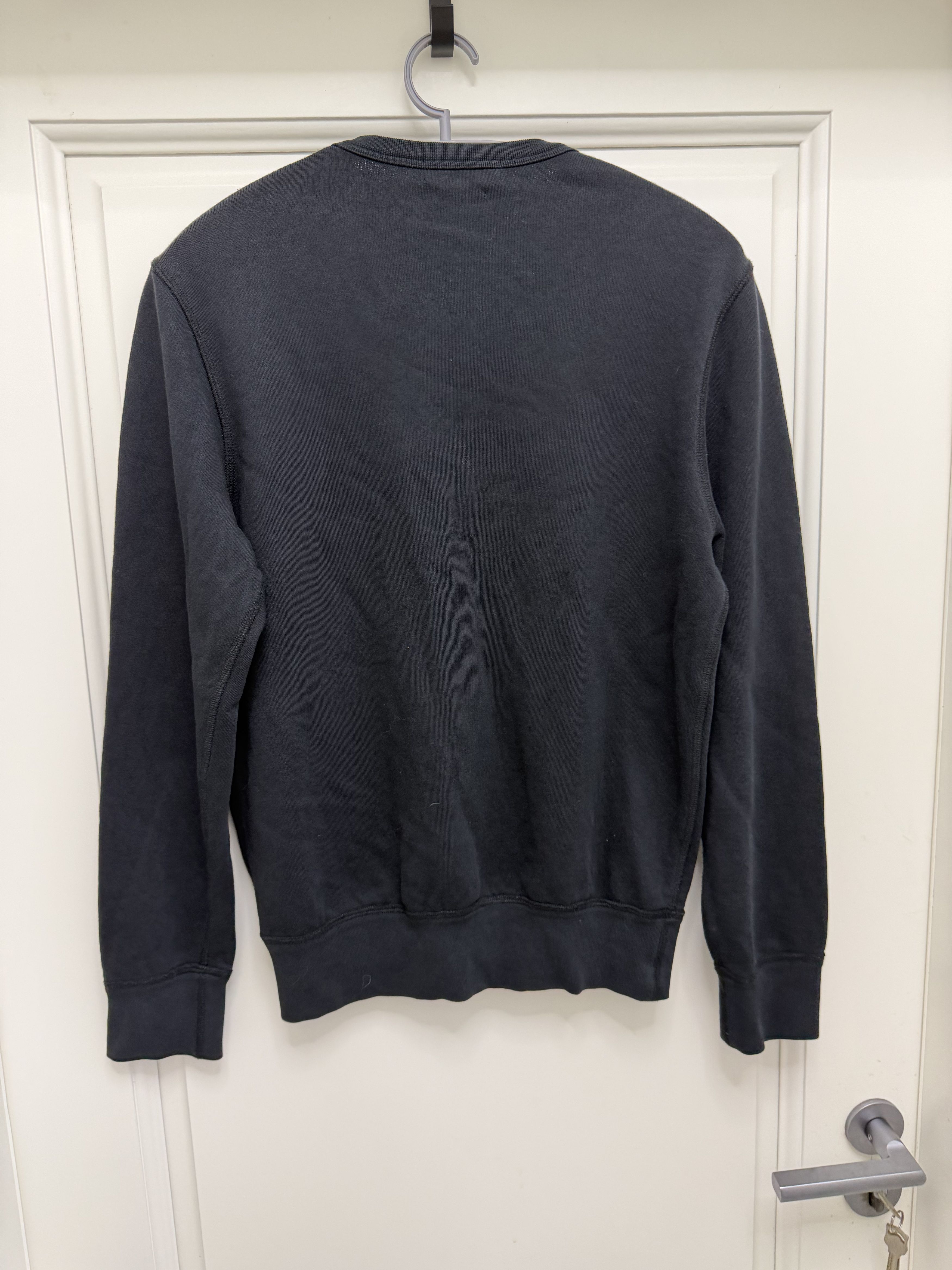 Alexander McQueen McQueen mainline men's black sweatshirt embroidered skull Size US S / EU 44-46 / 1 - 2 Thumbnail