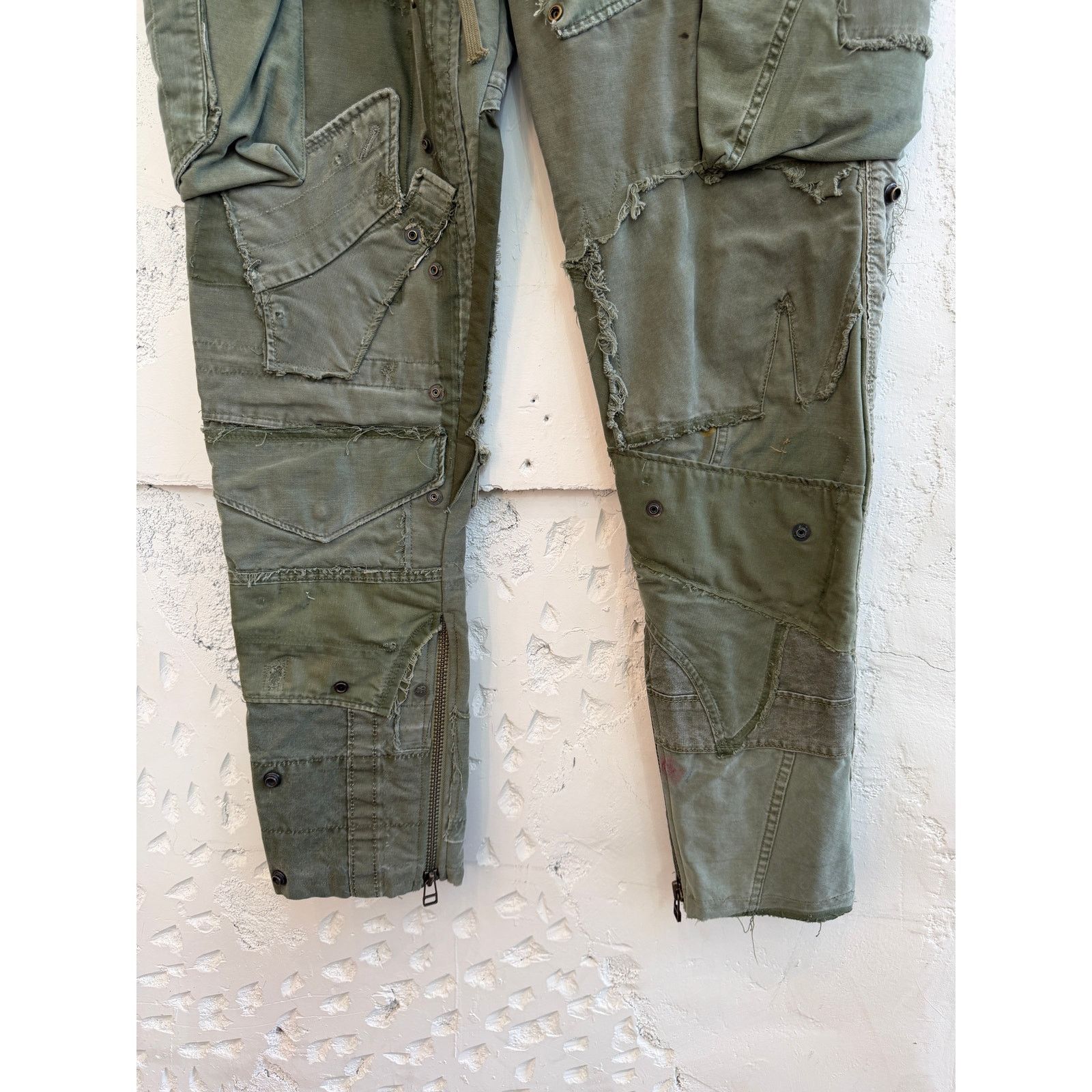 Greg Lauren Greg Lauren SAMPLE Mixed Army Patchwork Cargo Pants Size US 34 / EU 50 - 2 Thumbnail
