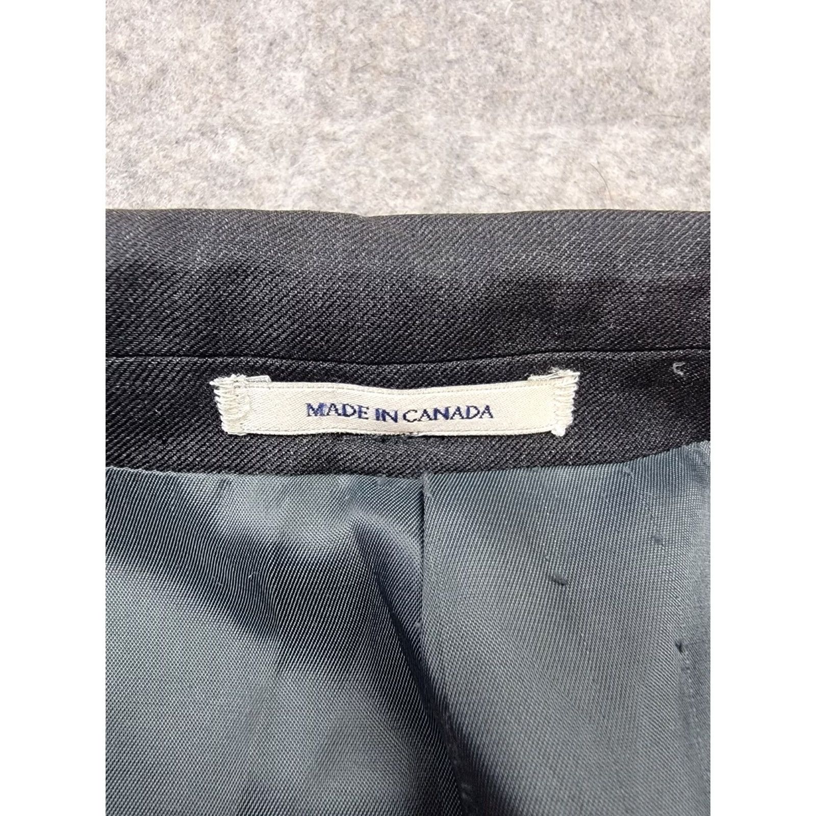 Peter Millar Peter Millar 1 Piece Mens 48 Gray Blazer 48R Wool Two Button Double Vented Size 48R - 3 Thumbnail