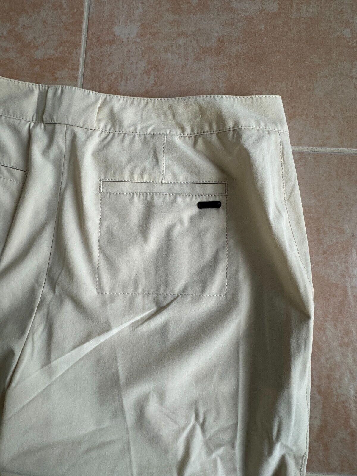 Cutter & Buck Cutter & Buck Flat front with pocket Ivory shorts Women 12 Size 34" / US 12 / IT 48 - 8 Thumbnail
