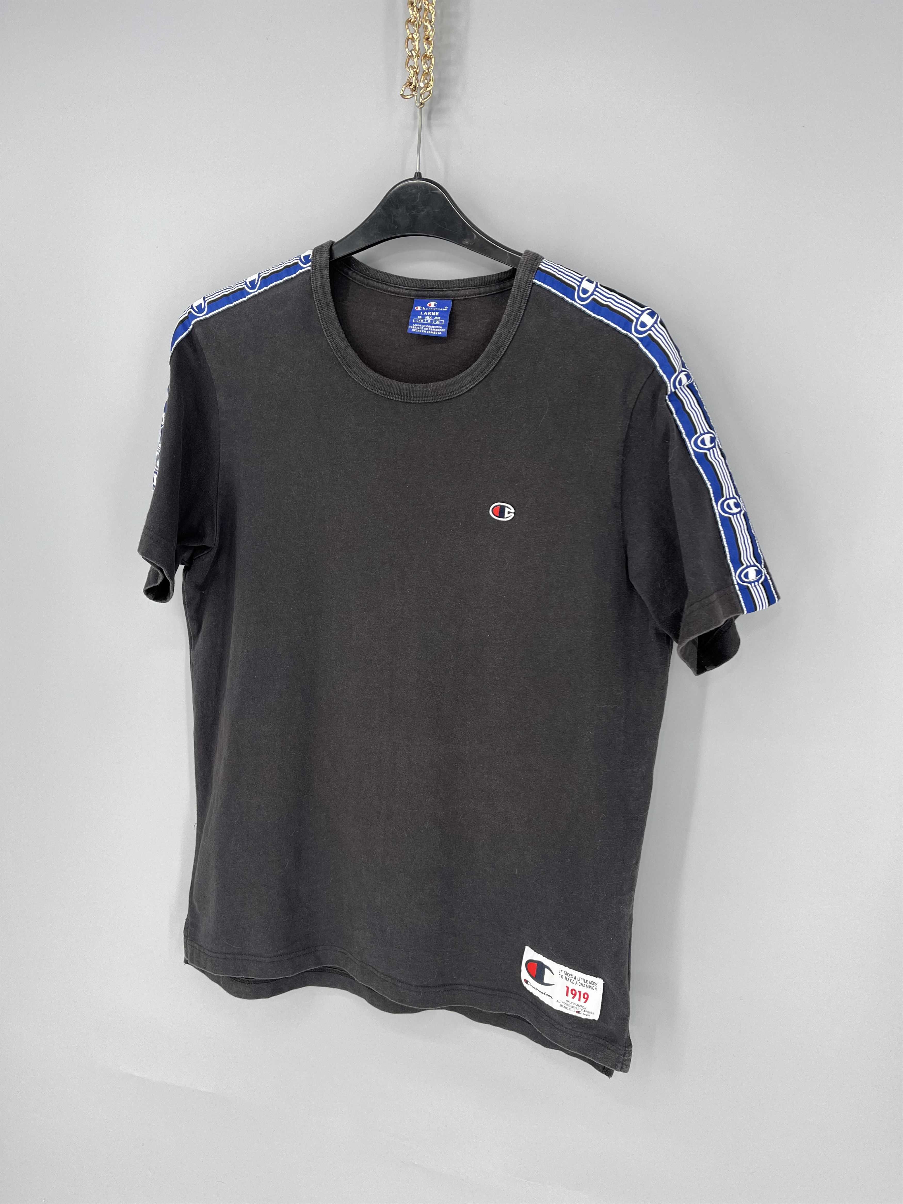 Champion Vintage Y2K Champion Small Logo T-Shirt Streetwear Style Size US L / EU 52-54 / 3 - 3 Thumbnail