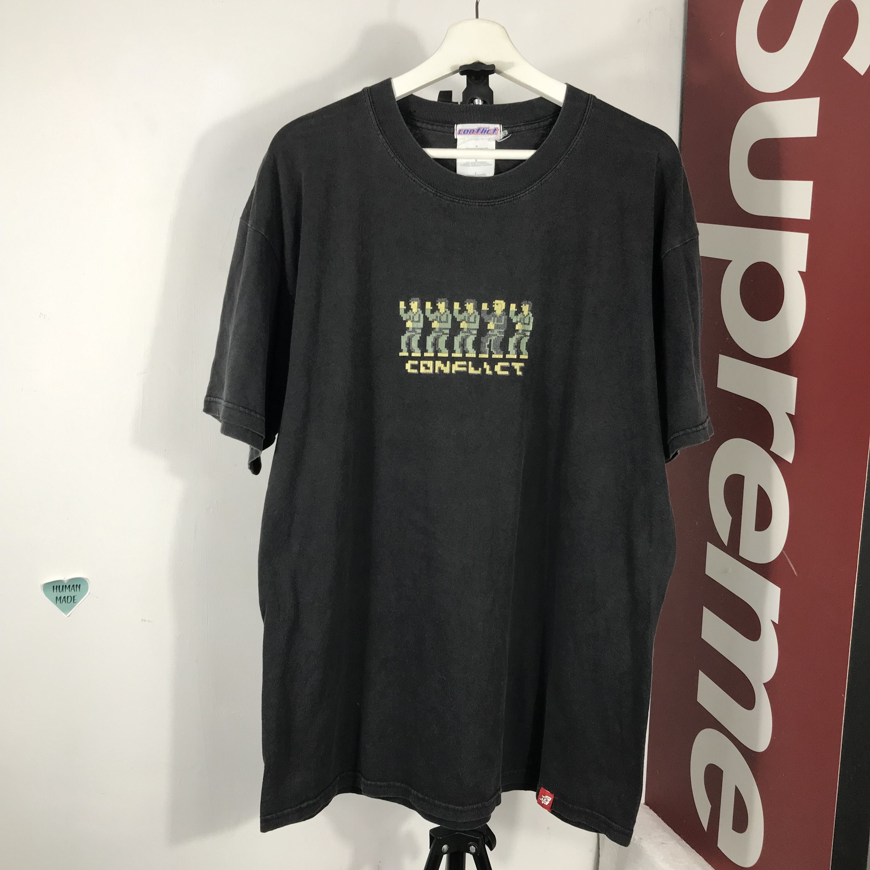 Stussy Vintage 90s rare conflict Streetwear / Skateboards T shirt Size US L / EU 52-54 / 3 - 1 Thumbnail