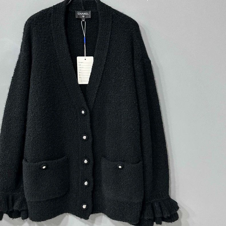 Chanel Chanel 24 new black lace sleeve cashmere cardigan jacket 25 Size M / US 6-8 / IT 42-44 - 2 Thumbnail