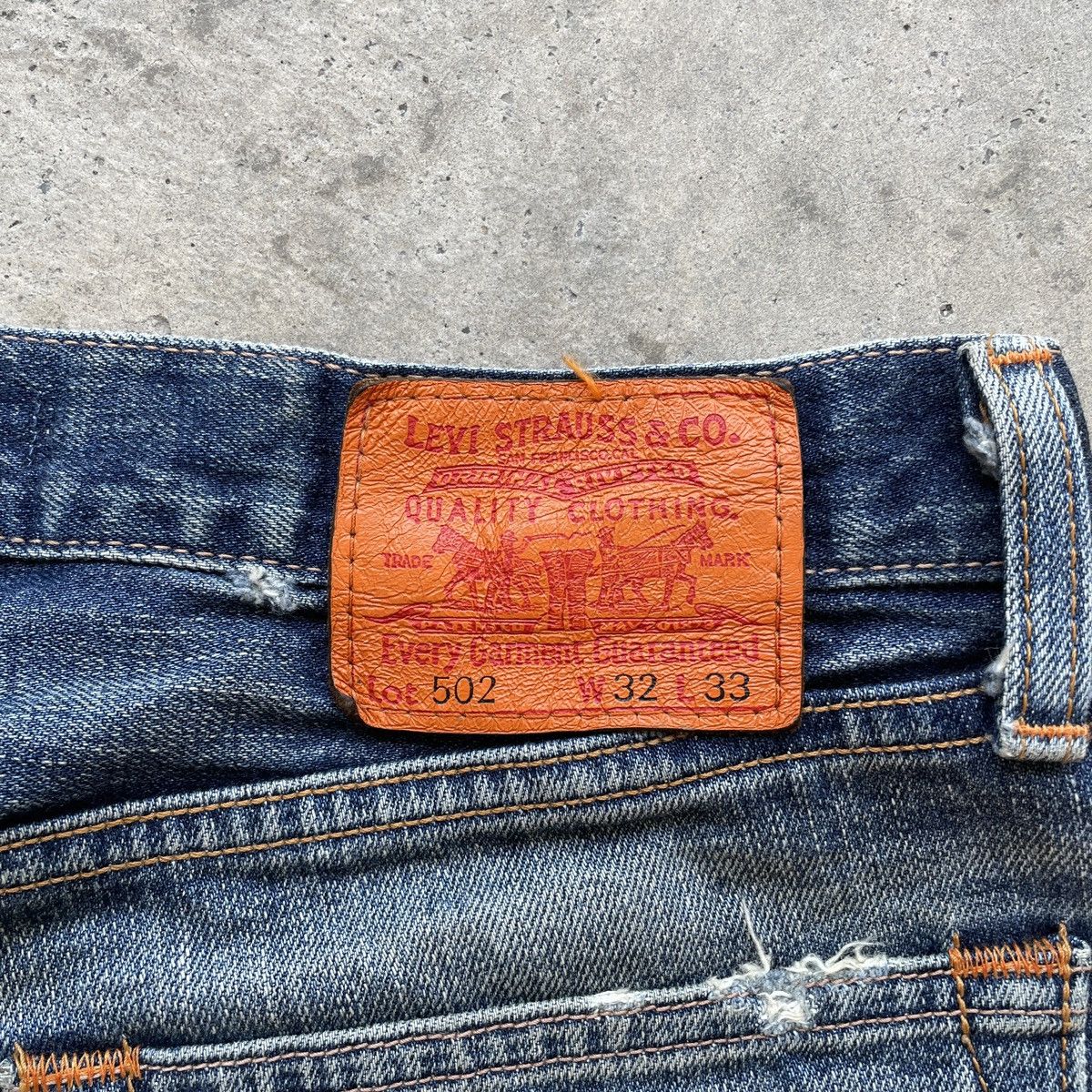 Levi's Vintage Levi’s 502 RUSTY Faded Distressed Jeans Denim Pants Size US 32 / EU 48 - 9 Thumbnail