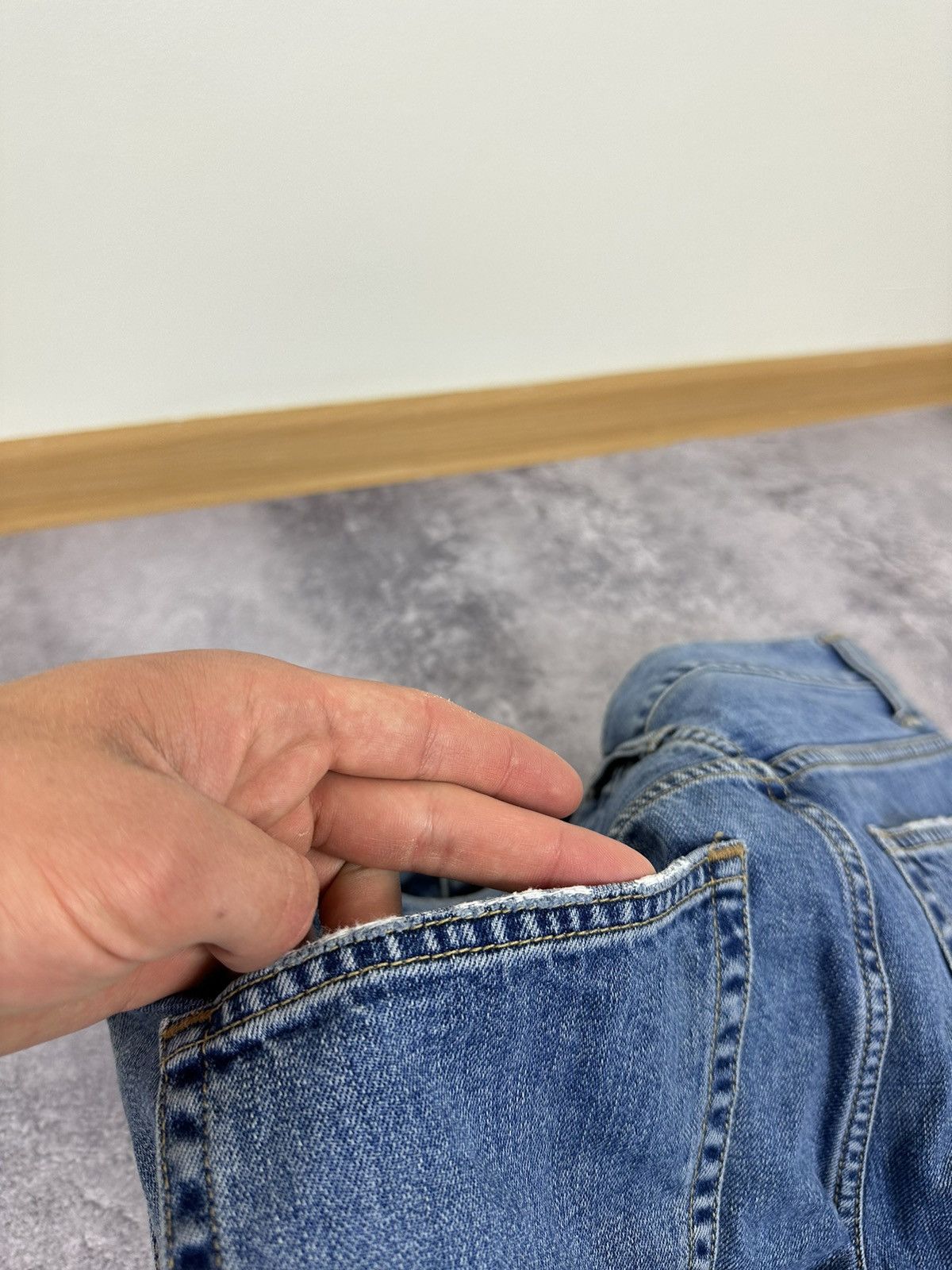 Carhartt Vintage Carhartt Washed Blue Denim Y2K Opium USA Work Jeans Size US 32 / EU 48 - 9 Thumbnail