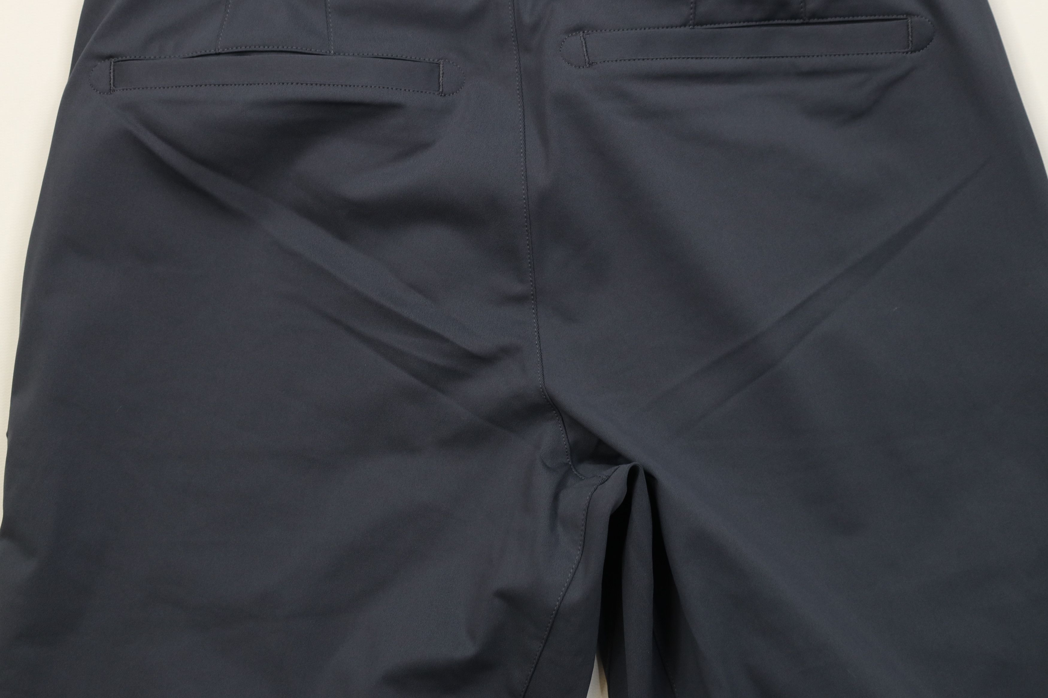 Rhone New Rhone Above Knee 9" Commuter Chino Shorts Iron Gray Size US 28 / EU 44 - 12 Thumbnail
