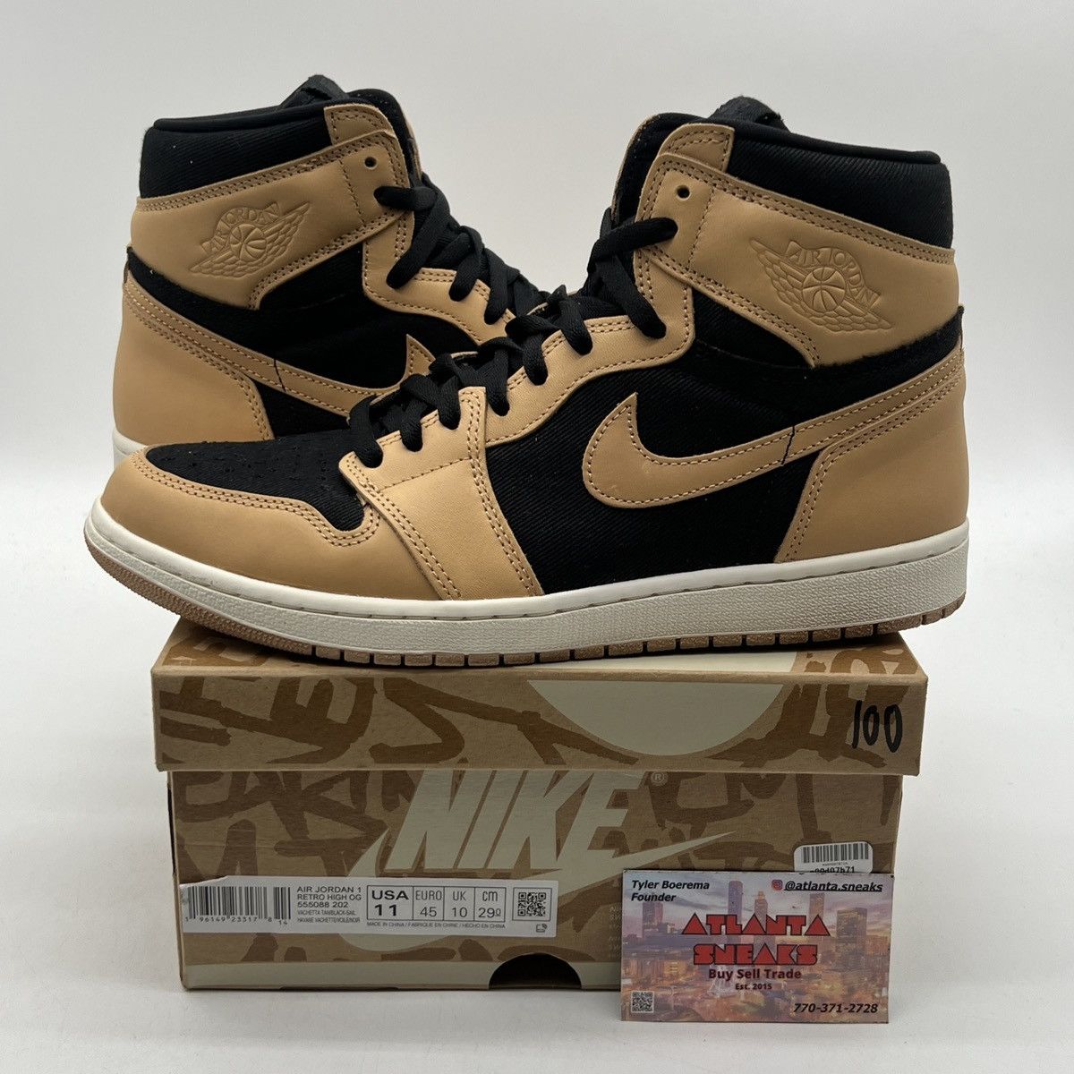 Nike Air Jordan 1 high heirloom Size US 11 / EU 44 - 1 Thumbnail