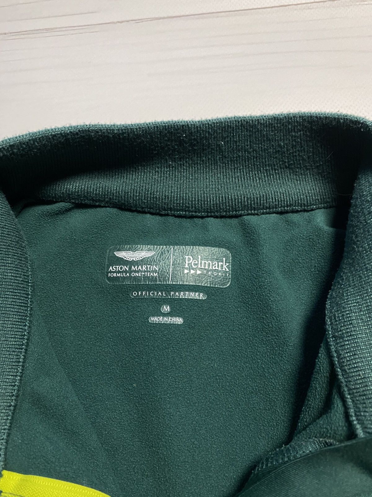 Formula 1 × Hackett Aston Martin Formula 1 team Hackett 1/3 longsleeve t shirt Size US M / EU 48-50 / 2 - 3 Thumbnail
