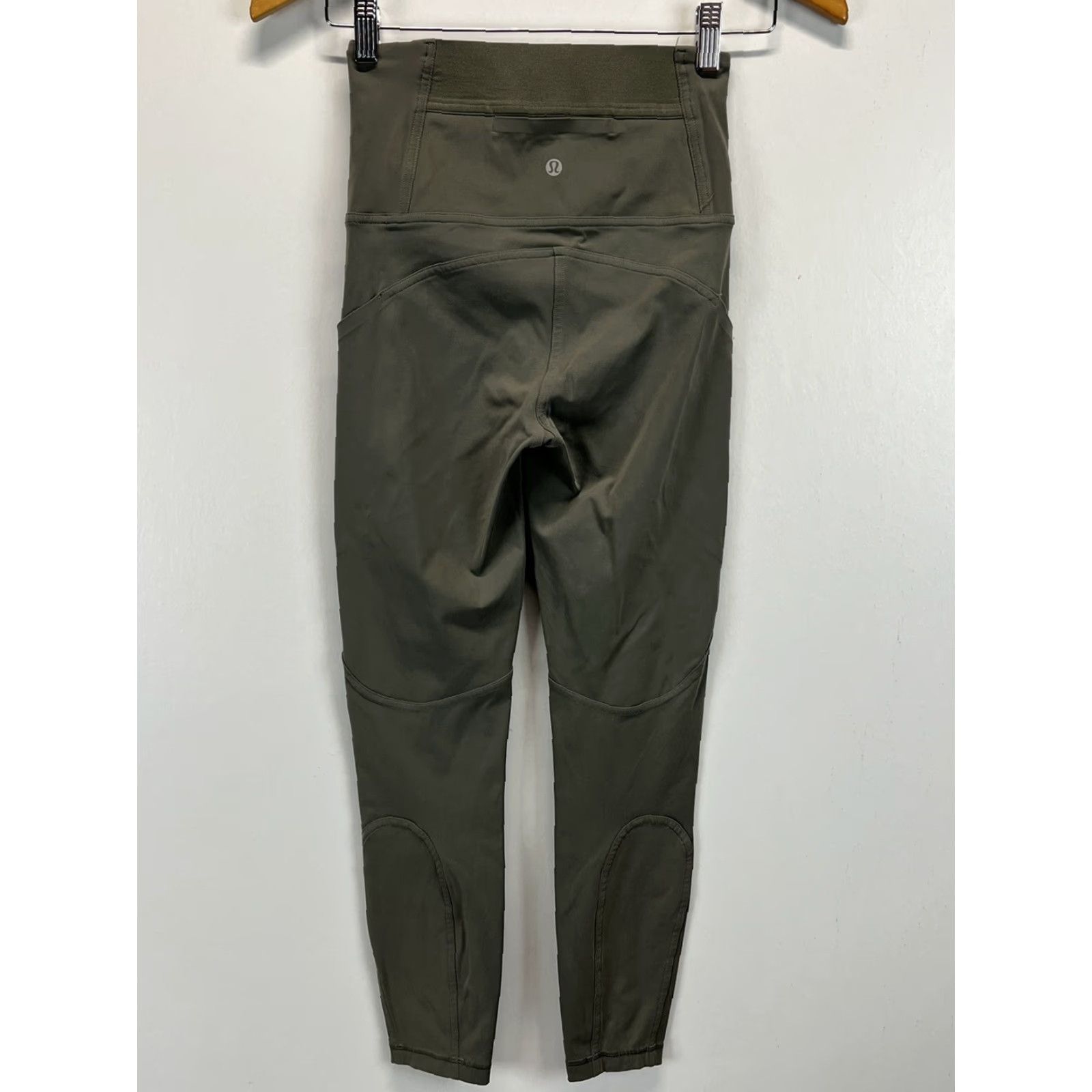 Lululemon VINTAGE Lululemon Rogue Renegade Super Hi Rise Leggings Women 4 Sage Gray Athletic Size 27" / US 4 / IT 40 - 3 Thumbnail