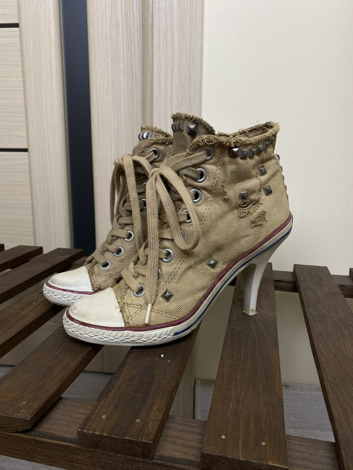 ASH Vintage Ash High studded Heels distressed Sneakers Trainers Size US 6 / IT 36 - 2 Thumbnail