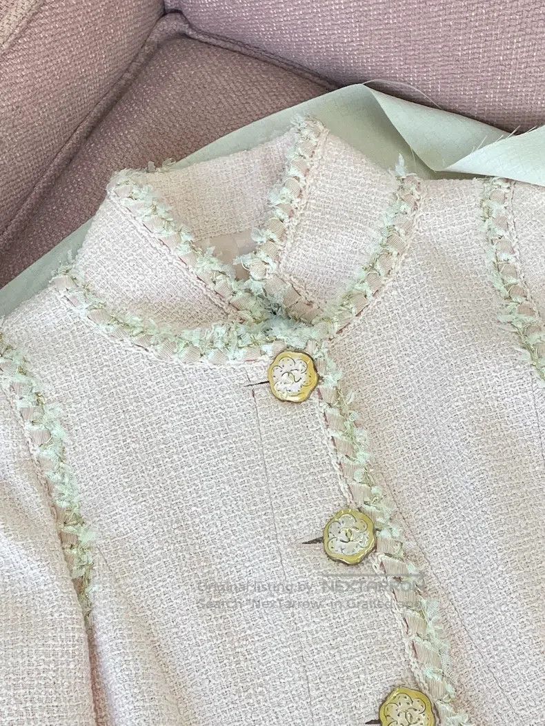 Chanel Chanel Versailles Garden Series Pink Tweed Coat Size XXS / US 00 / IT 34 - 2 Thumbnail