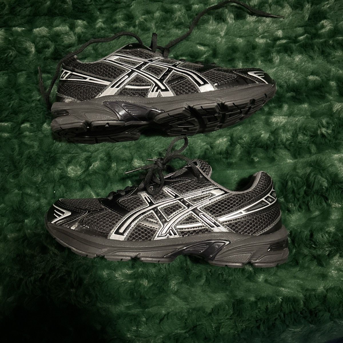 Asics Asics gel-1130 black and silver Size US 9.5 / EU 42-43 - 2 Thumbnail