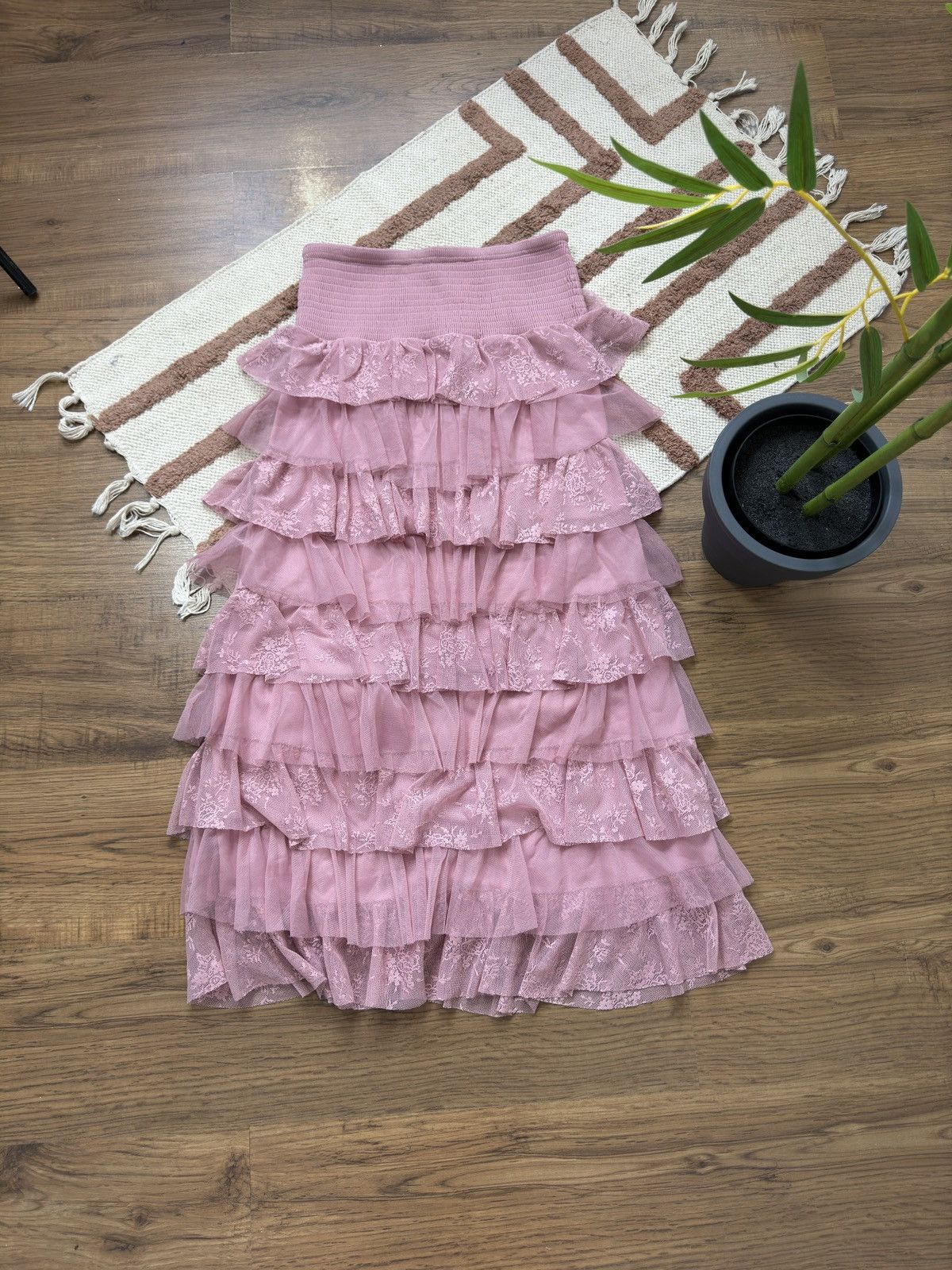 Vintage GUIPURE LACE RUCHES MESH MAXI SKIRT / DRESS Size 27" / US 4 / IT 40 - 1 Thumbnail