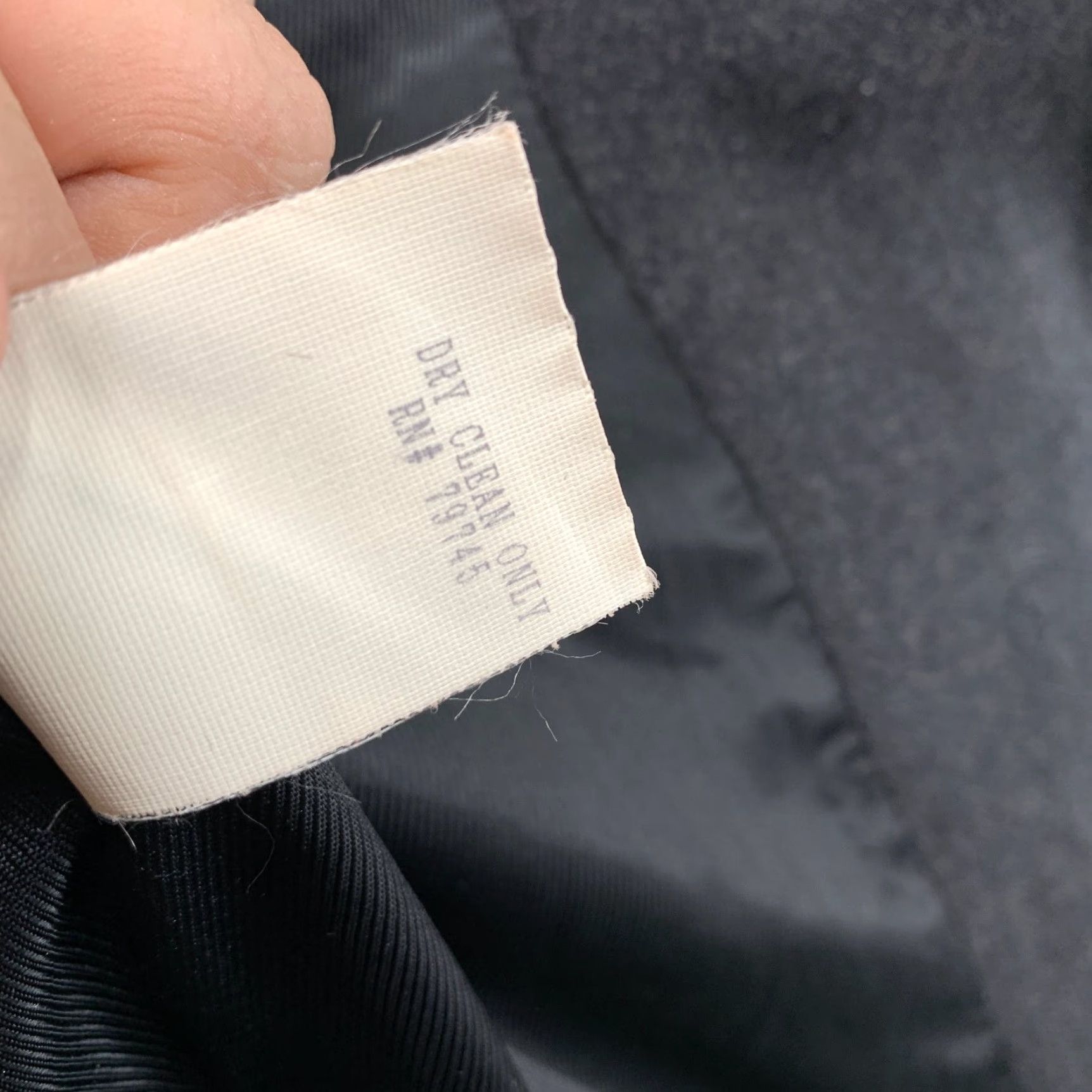 Vintage VINTAGE John Caruana Merino Wool Coat Womens 14 Black USA Overcoat Faux Fur Trim Jacket/Coat Long Wool Solid Button Winter Fall Womens Size XL / US 12-14 / IT 48-50 - 6 Thumbnail