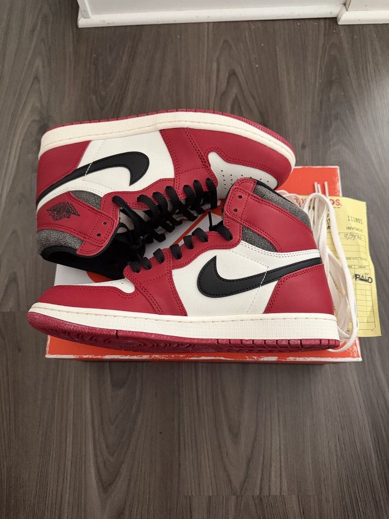 Jordan Brand Jordan 1 Retro High OG Chicago Lost and Found Size US 10 / EU 43 - 4 Thumbnail