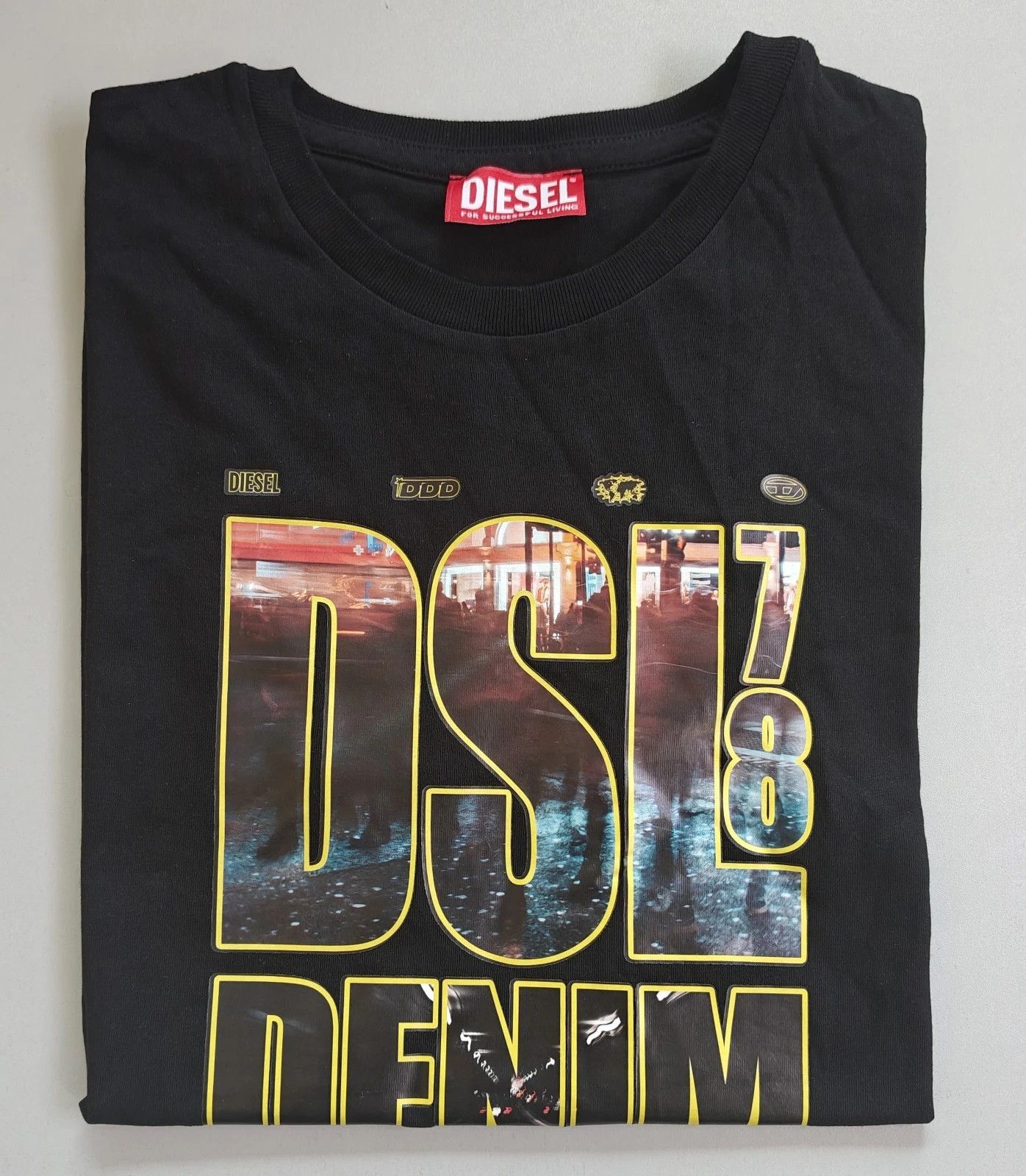 Diesel DIESEL Black T-shirt with DSL 78 Denim print T 4191 Size US M / EU 48-50 / 2 - 1 Thumbnail