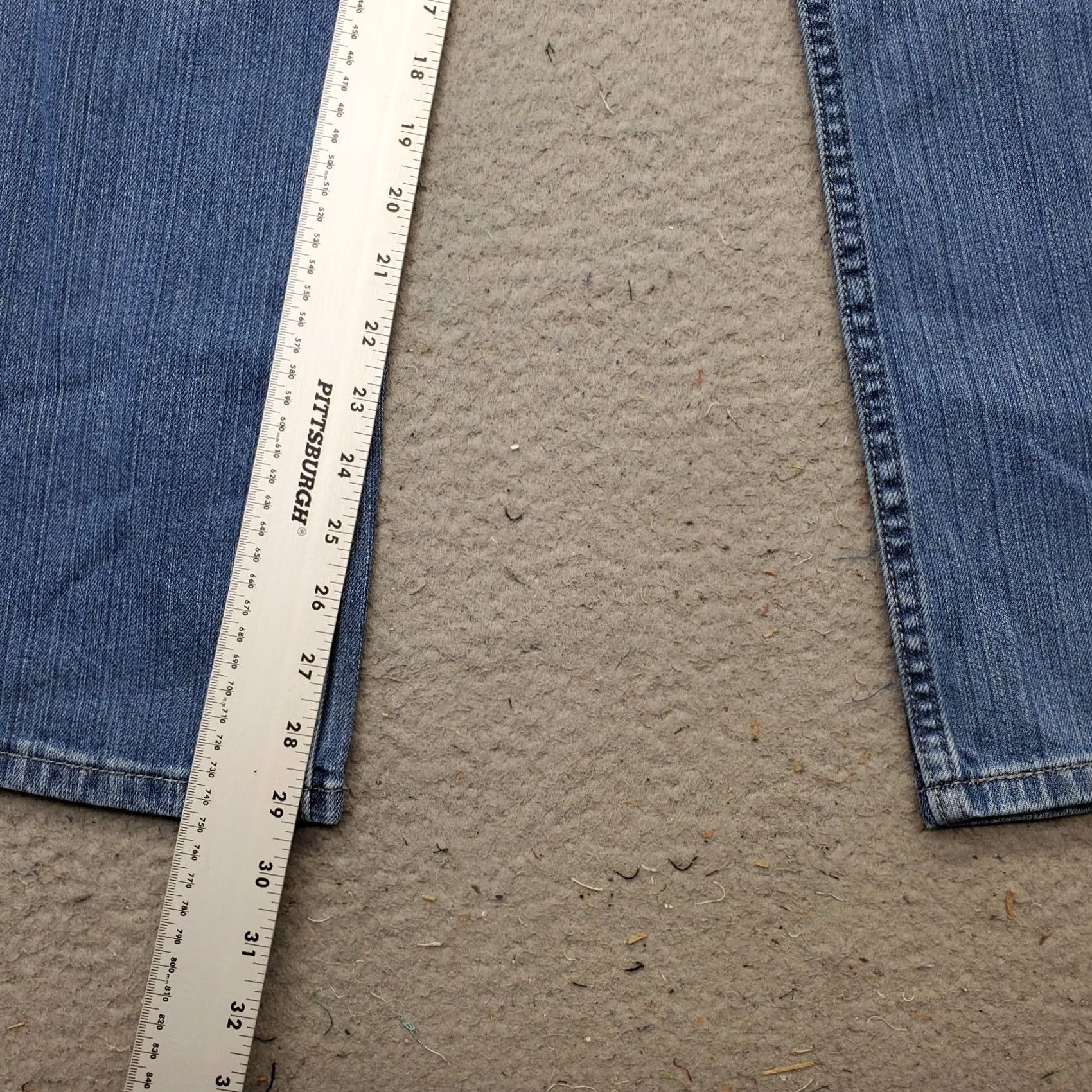 Levi's Levi's Bootcut Jeans Women's 14M Blue Denim Classic Mid Rise Medium Wash Outdoor Size 14M Womens Blue Denim Bootcut Jeans Size 36" / US 14 / IT 50 - 4 Thumbnail