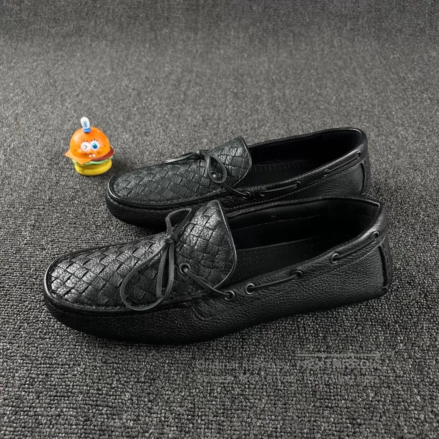 Bottega Veneta Black Woven Leather Slip. Size US 8 / EU 41 - 1 Thumbnail