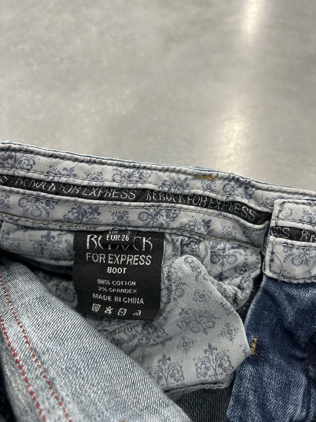 Vintage REROCK Distressed low-rise flare jeans Size 26" / US 2 / IT 38 - 9 Thumbnail
