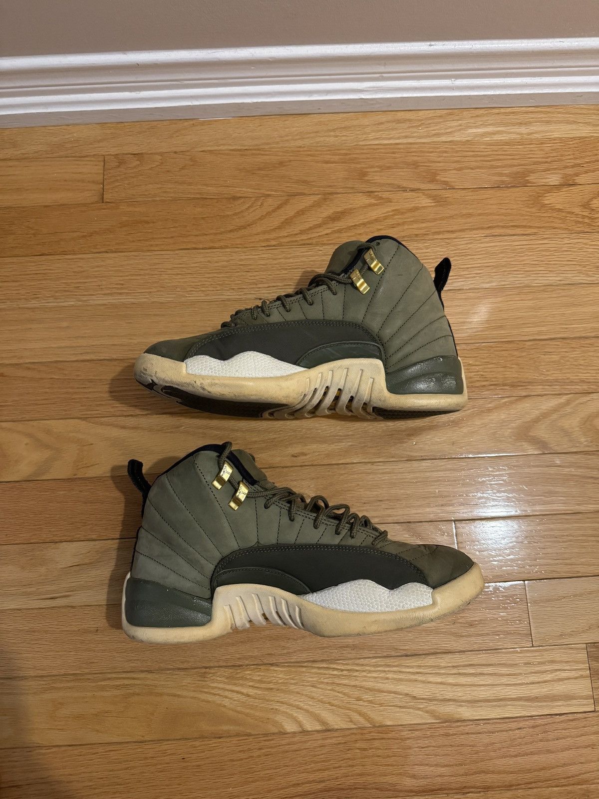 Jordan Brand Jordan 12 Class of 2003 Size US 8.5 / EU 41-42 - 5 Thumbnail