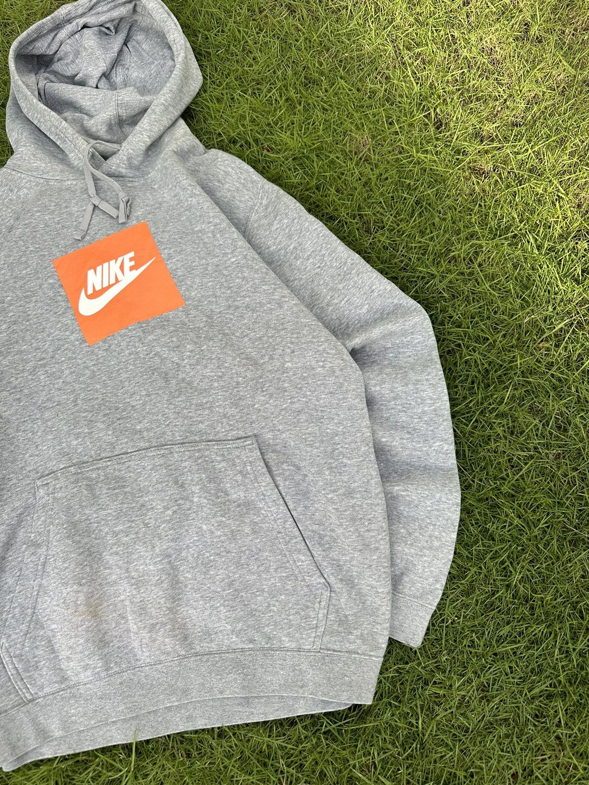 Nike × Vintage NIKE VINTAGE BIG LOGO STREETWEAR HOODIE Size US XL / EU 56 / 4 - 4 Thumbnail
