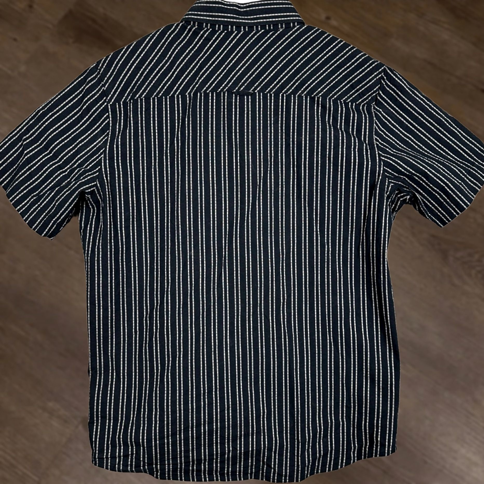 Vintage Fox Button-Up Shirt Mens Medium Black White Stripes Short Sleeve Pocket Stretch Size US M / EU 48-50 / 2 - 1 Thumbnail