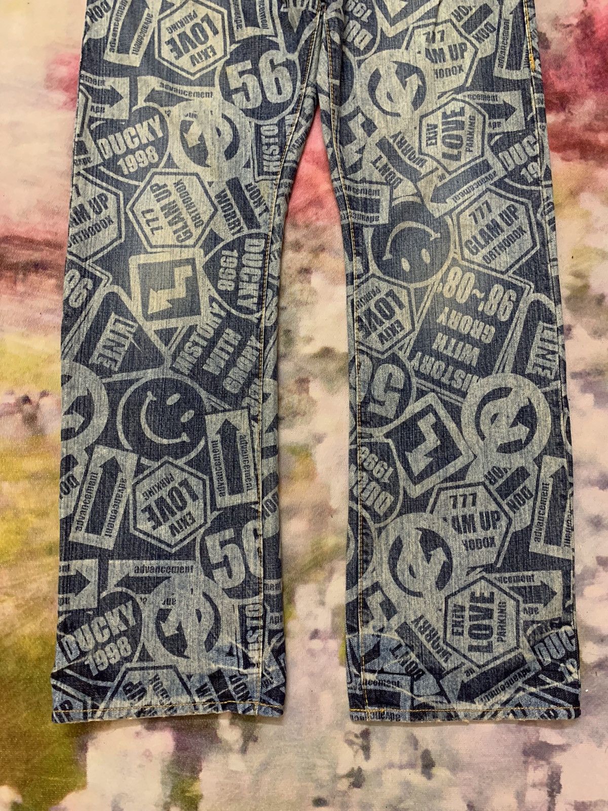 Hysteric Glamour Japanese Brand Smile Allover Printed Share Spirit Kapital Size US 32 / EU 48 - 4 Thumbnail