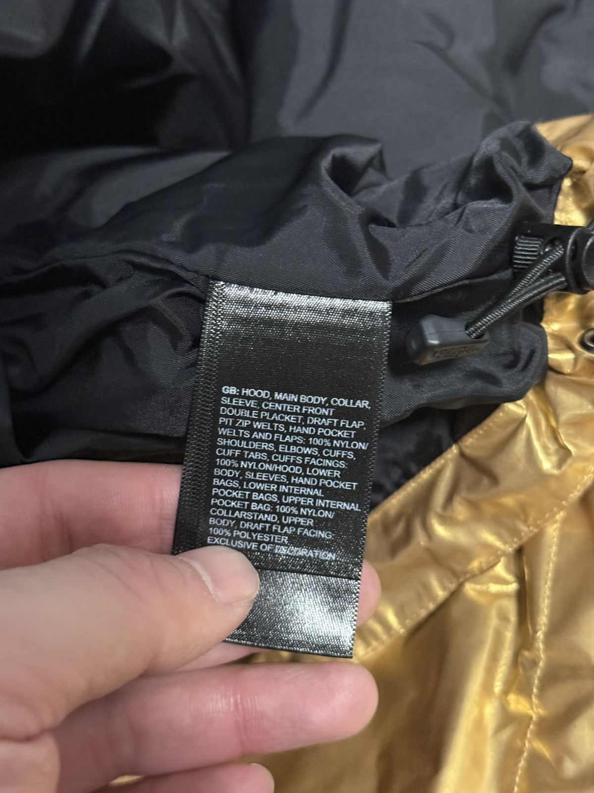 Supreme × The North Face Supreme tnf the north face metallic mountain parka gold rose Size US L / EU 52-54 / 3 - 7 Thumbnail