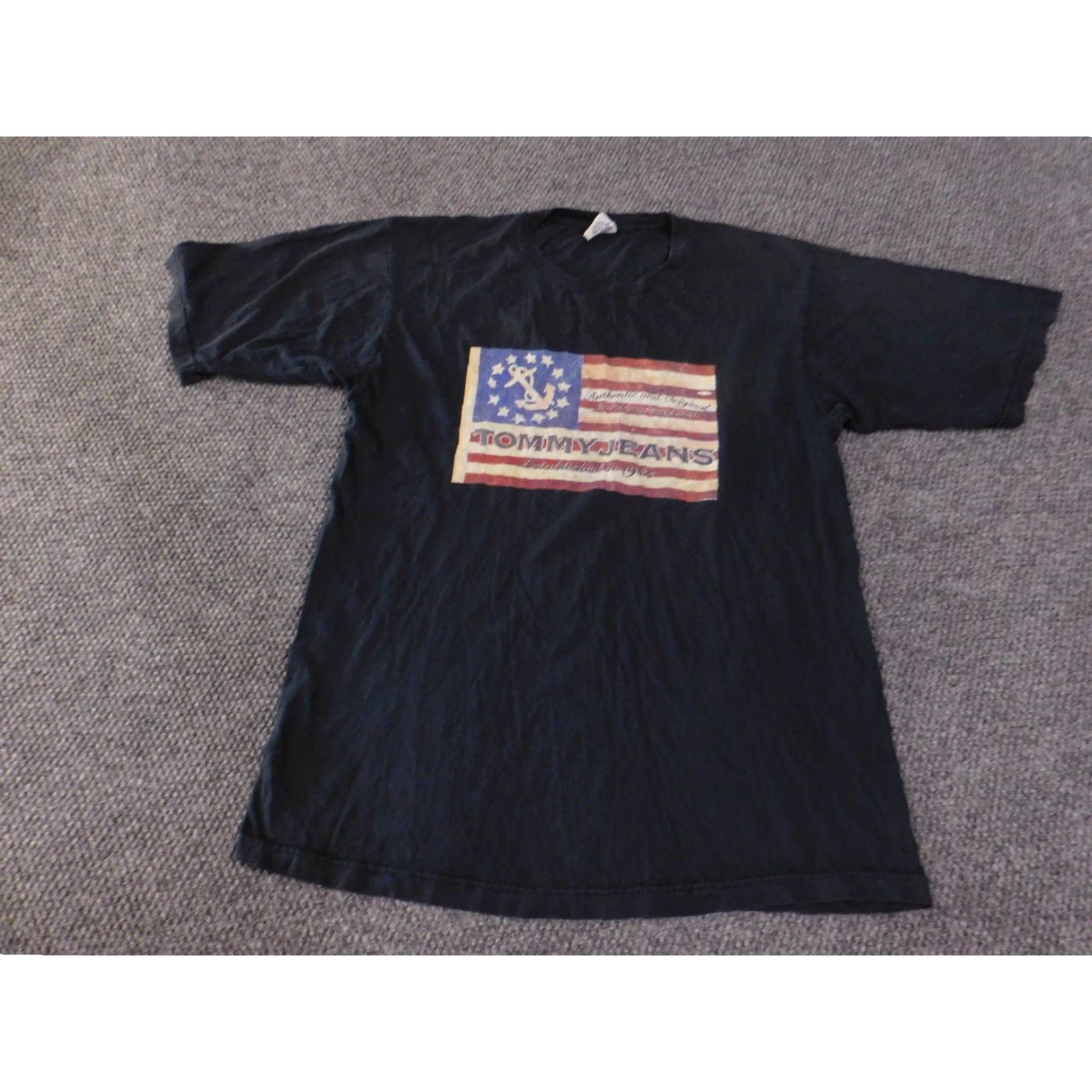Tommy Hilfiger VINTAGE Tommy Hilfiger Tommy Jeans T Shirt Mens L Black USA Flag Graphic 90s Made In Mexico Size US L / EU 52-54 / 3 - 2 Thumbnail