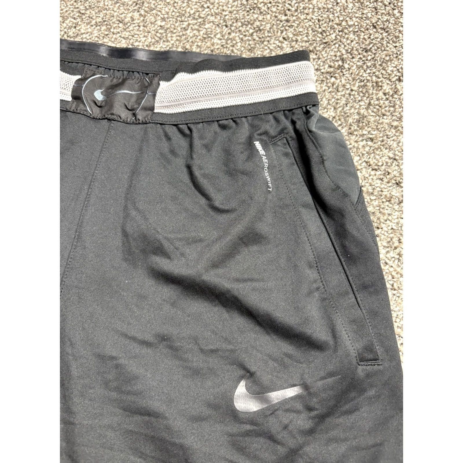 Nike Nike Aeroswift Shorts Mens Small Black Basketball Pockets Logo 891725-010 Size US 29 - 6 Thumbnail