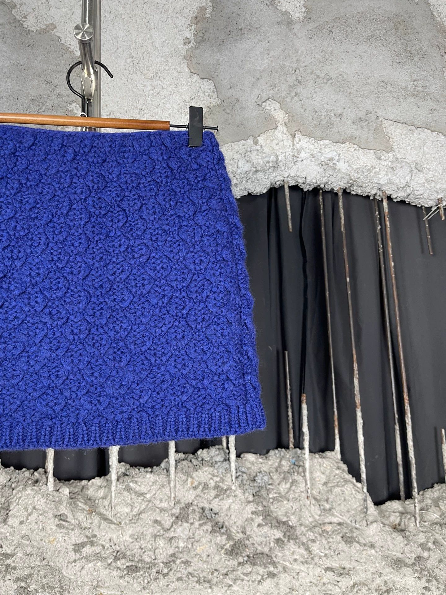 Chanel Chanel Women's New Skirt Size 34 Size 25" / US 0 / IT 36 - 4 Thumbnail