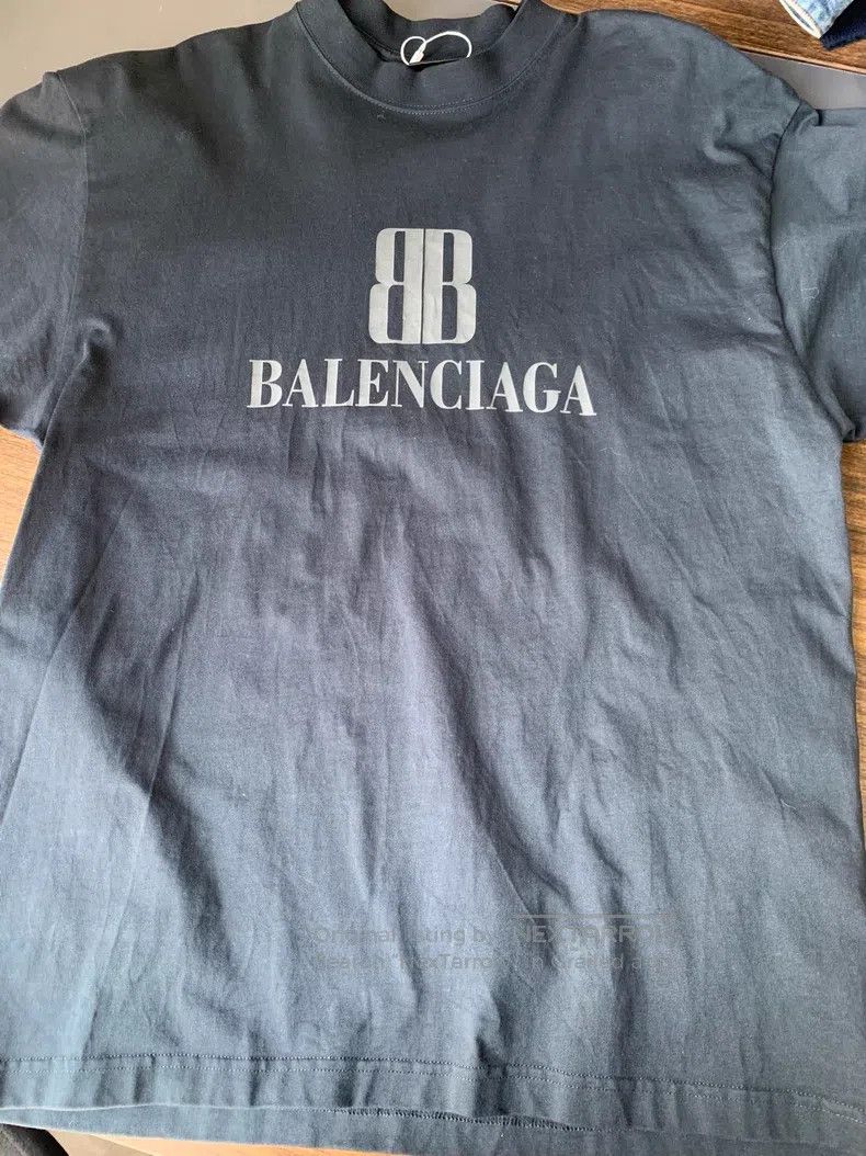 Balenciaga Balenciaga Round Neck Short Sleeve Cotton T-Shirt Size US XS / EU 42 / 0 - 1 Thumbnail