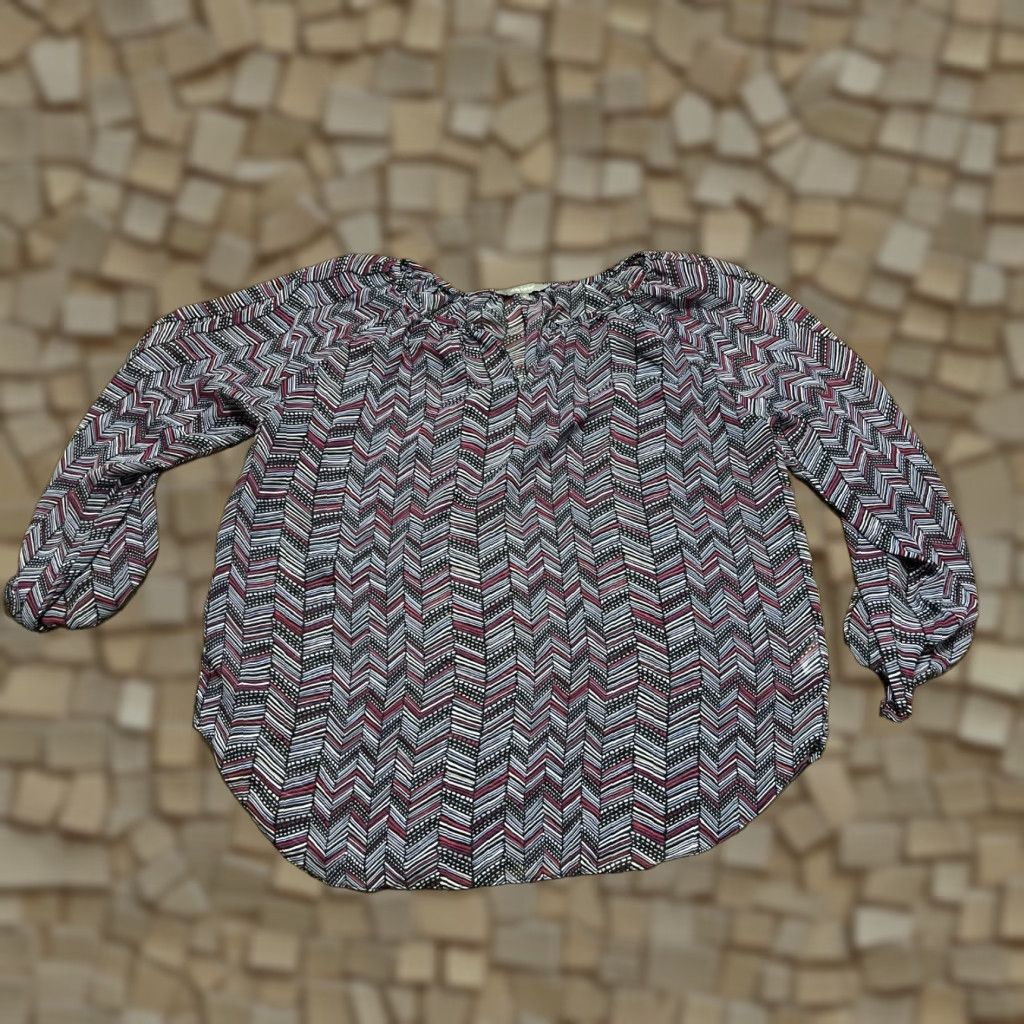 Vintage Daisy Fuentes Shirt Women's XL V-Neck Long Sleeve Red Blue Gray, T-Shirt, Casual, Regular Fit, Fall Spring Summer, Grey Size XL / US 12-14 / IT 48-50 - 1 Thumbnail