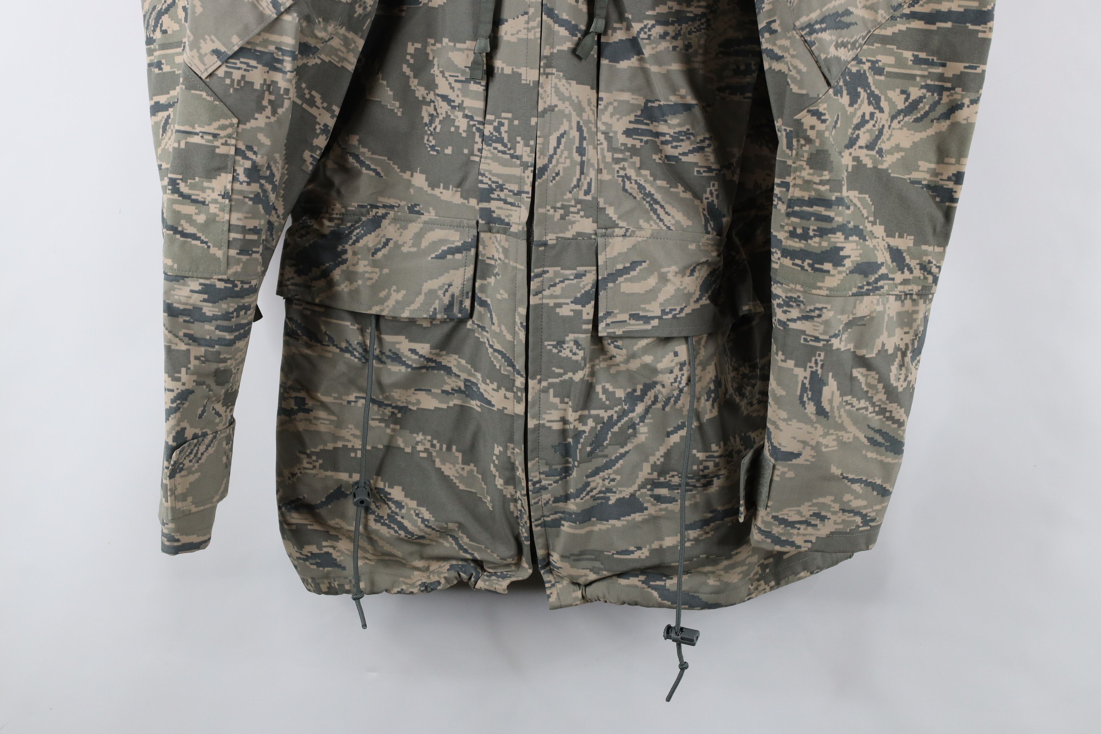 Vintage Vintage US Military Waterproof Stripe Camouflage Jacket Size US M / EU 48-50 / 2 - 3 Thumbnail