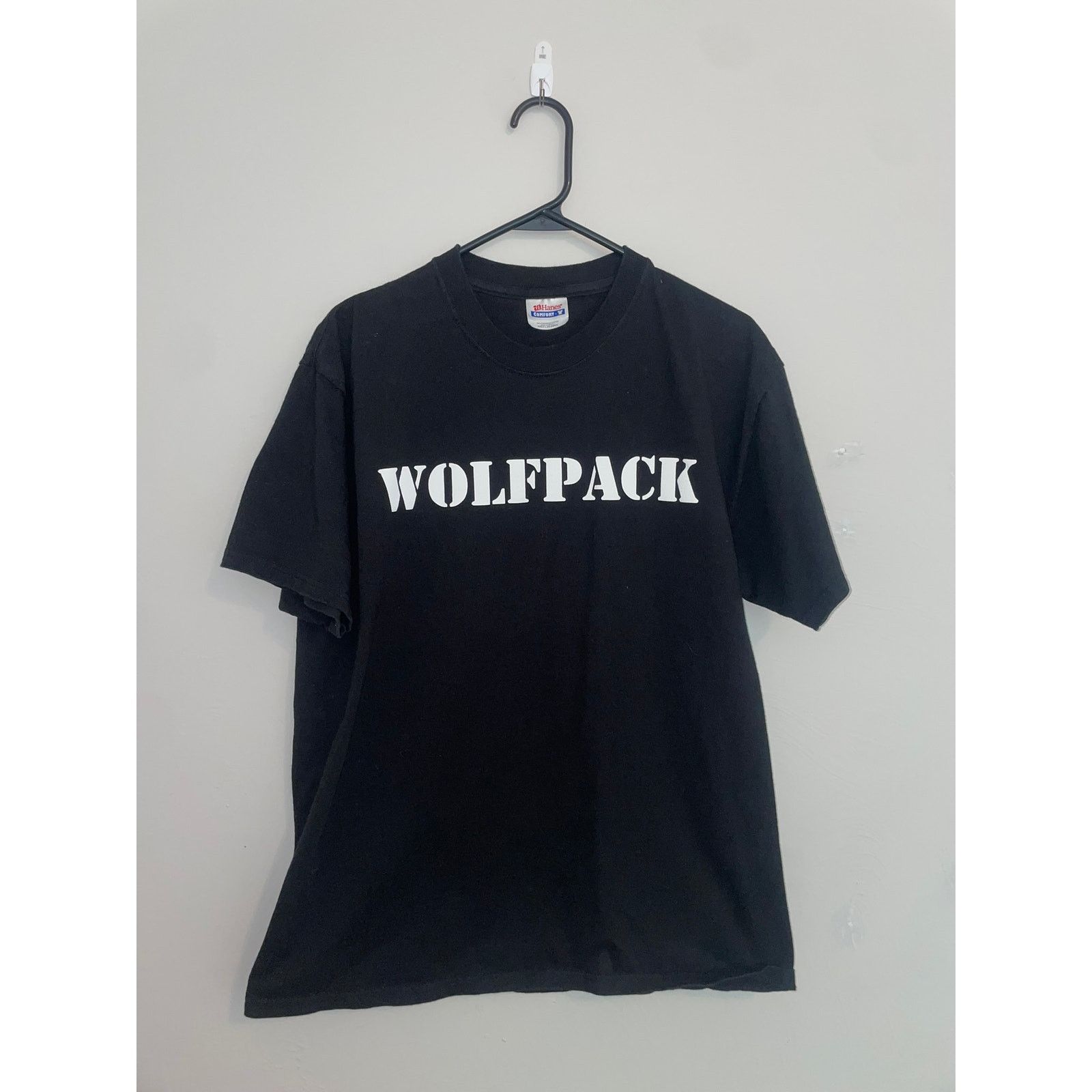 Hanes 90s Wolfpack Strength Of The Wolf Is The Pack Shirt VTG L Size US L / EU 52-54 / 3 - 1 Thumbnail