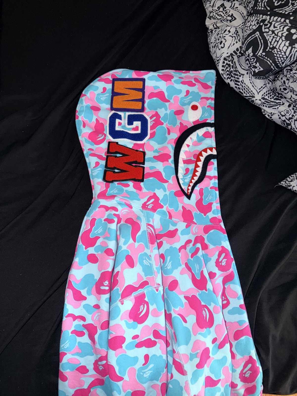 Bape x miami limited edition full Izip